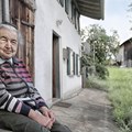 70 Jahre Bezirk Schwaben: In der Ausstellung „Schwaben gestern - heute - morgen" im Museum KulturLand Ries entdecken Interessierte, wie Fotografen/-innen den Wandel in Schwaben inszeniert haben. - Foto: Manfred Köhler