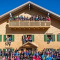 Für die Sanierung des Gasthofs Hirsch in Rettenberg erhält die Dorfgemeinschaft Vorderburg e.V. den Architekturpreis mit einer Dotierung in Höhe von 10.000 €. - Foto: Bezirk Schwaben