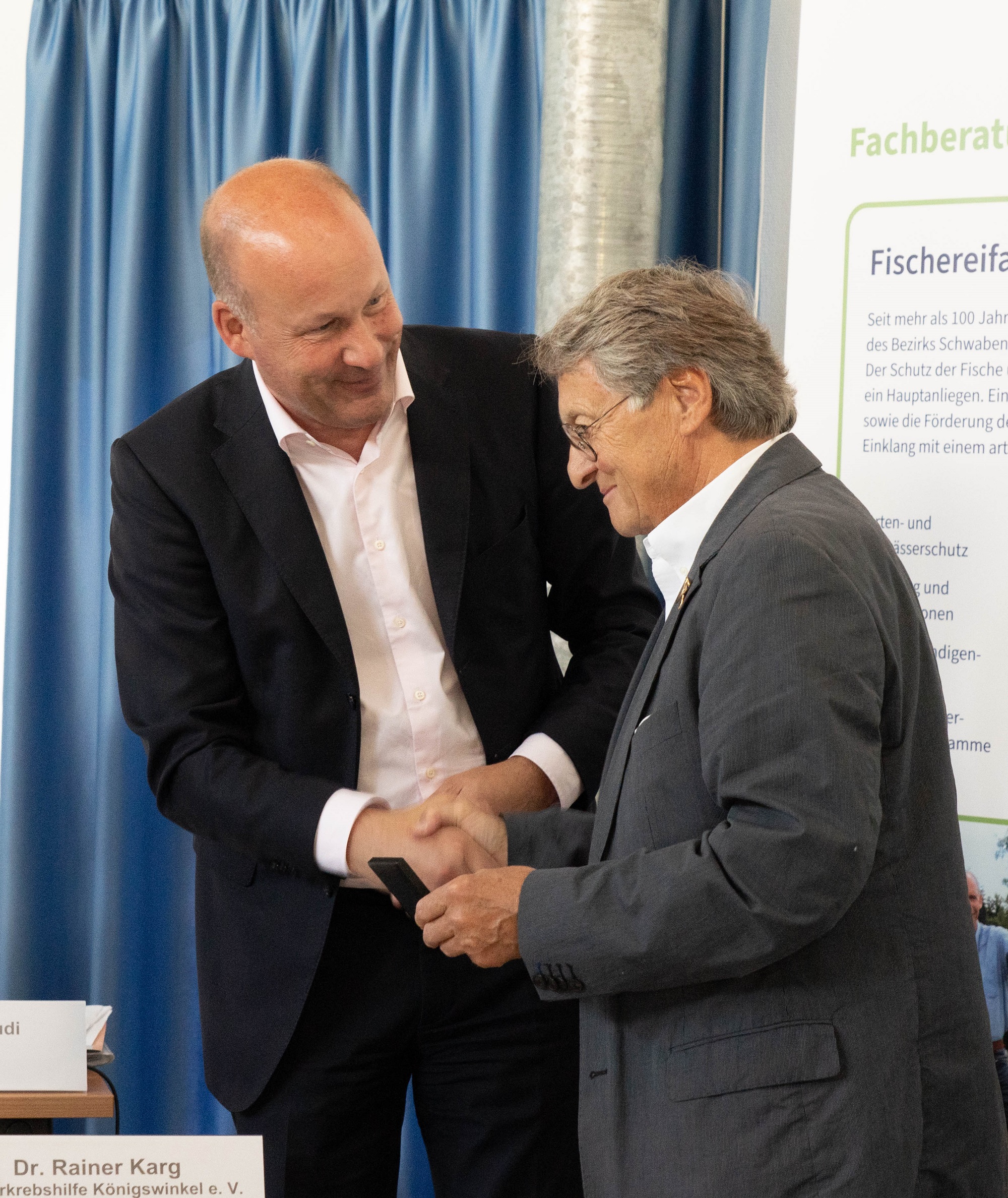 Rainer Karg die 7-Schwaben-Medaille für seine Verdienste um das Gemeinwohl in Schwaben.  Fotograf Daniel Beiter
