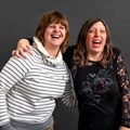 Leonie und Regina, Schauspielerinnen im KreativLabor der Stiftung Pfennigparade - Foto: Sebastian Dürst