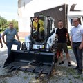 Übergabe Kleinbagger "Bobcat" an ukrainische Partner in Chotyn