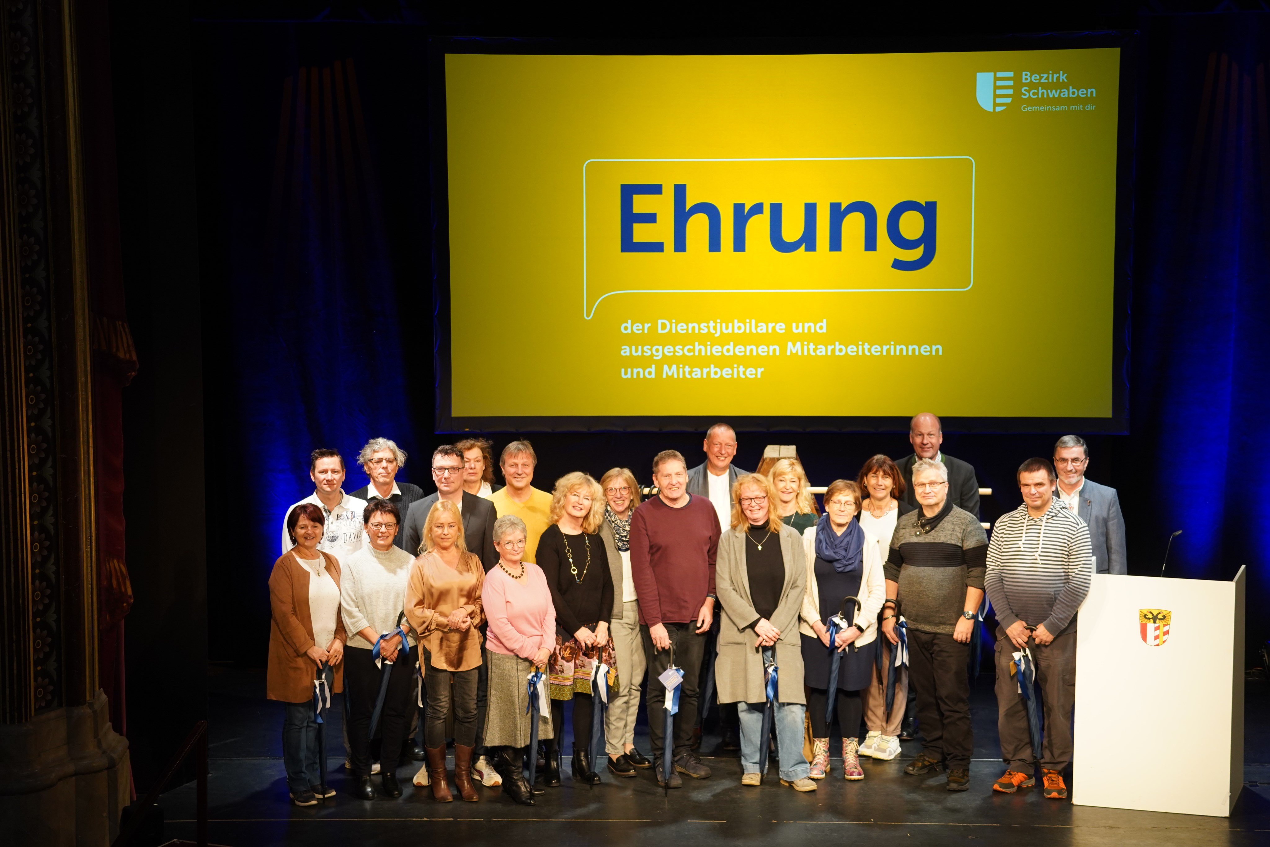 Die Jubilare des BKH Augsburg. - Foto: Georg Schalk, Bezirkskliniken Schwaben