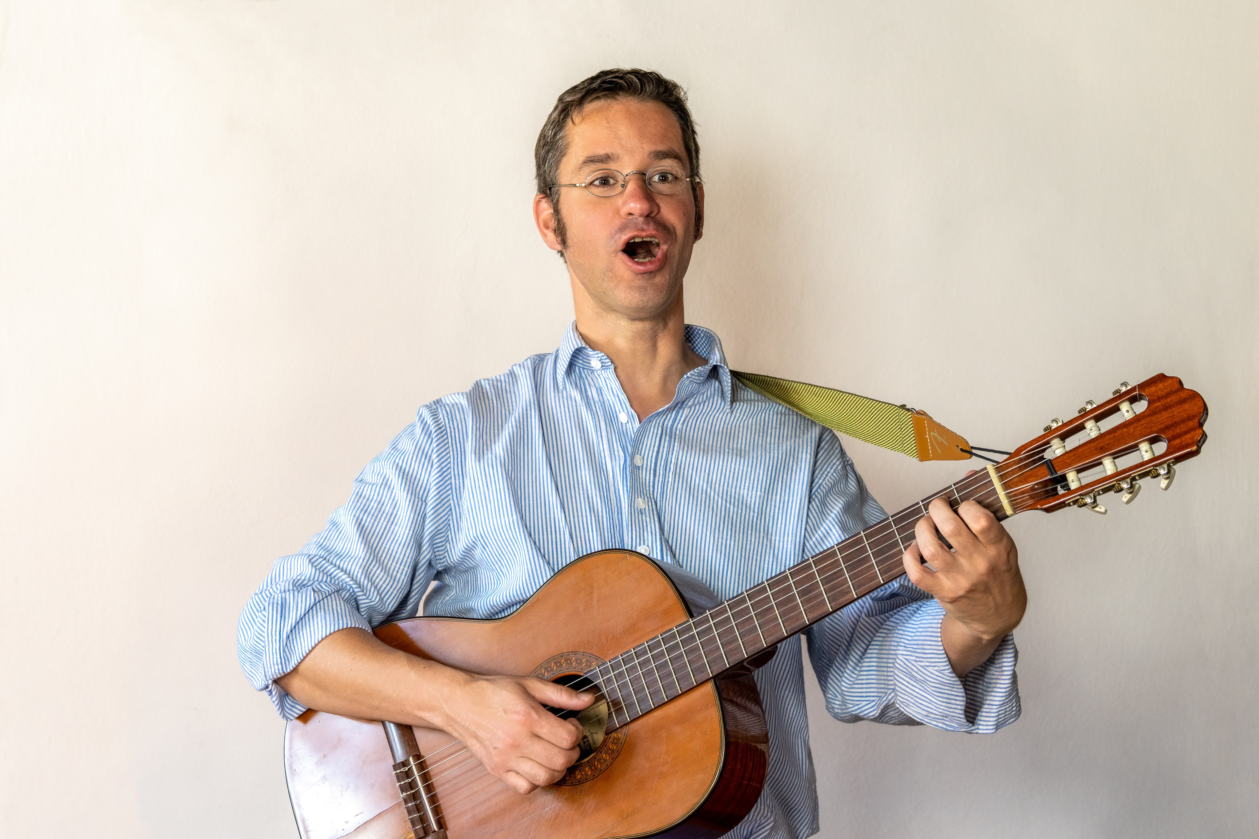 „Der Wein, das Bier und die verdammte Liebe “- Offenes Singen