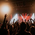 Festivals gehören zur schwäbischen Kulturszene dazu. Daher hält ein neuer Fördertopf des Bezirks Schwaben 28.000,- € für Veranstaltende bereit. - Foto: Diana Mühlberger