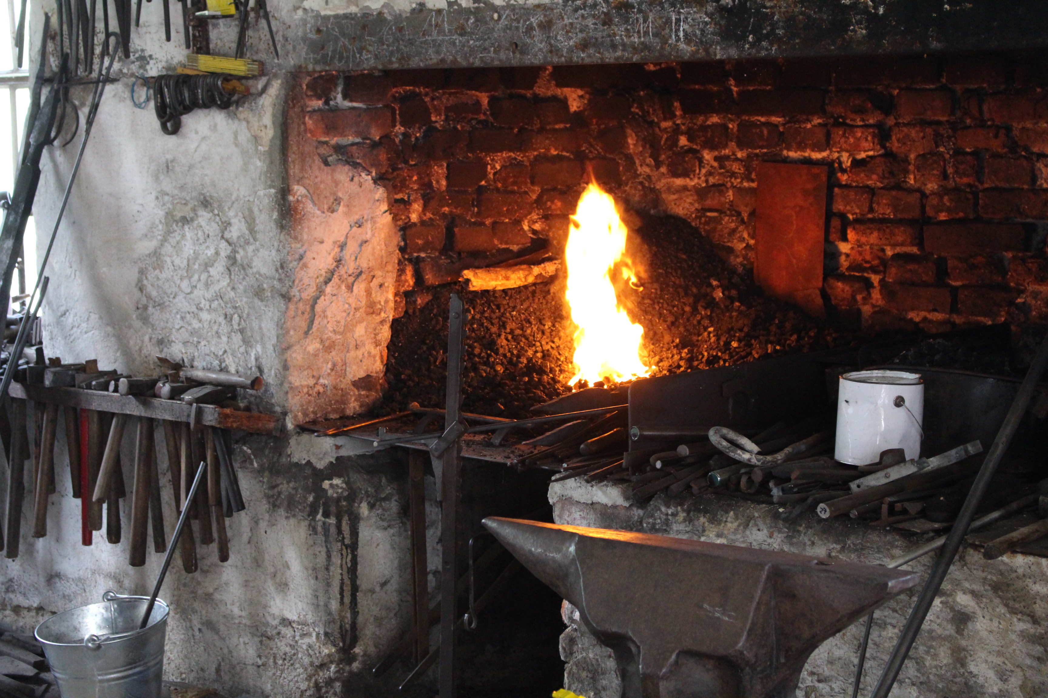 Schmiedevorführung im Erlebnis-Museum Hammerschmiede Naichen am 01.09.2024