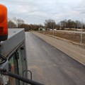 Oberhalb der bestehenden Parkharfe an der Hauptzufahrt zu den Kliniken sind 152 zusätzliche Stellplätze entstanden. Sie können kostenlos genutzt werden. - Foto: Georg Schalk, Bezirkskliniken Schwaben