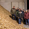 Gemeinsam nehmen Sie die neue Hackschnitzelanlage in Oberschönenfeld in Betrieb - Foto: Sandro Behrndt Gemeinsam nehmen Sie die neue Hackschnitzelanlage in Oberschönenfeld in Betrieb - Foto: Sandro Behrndt