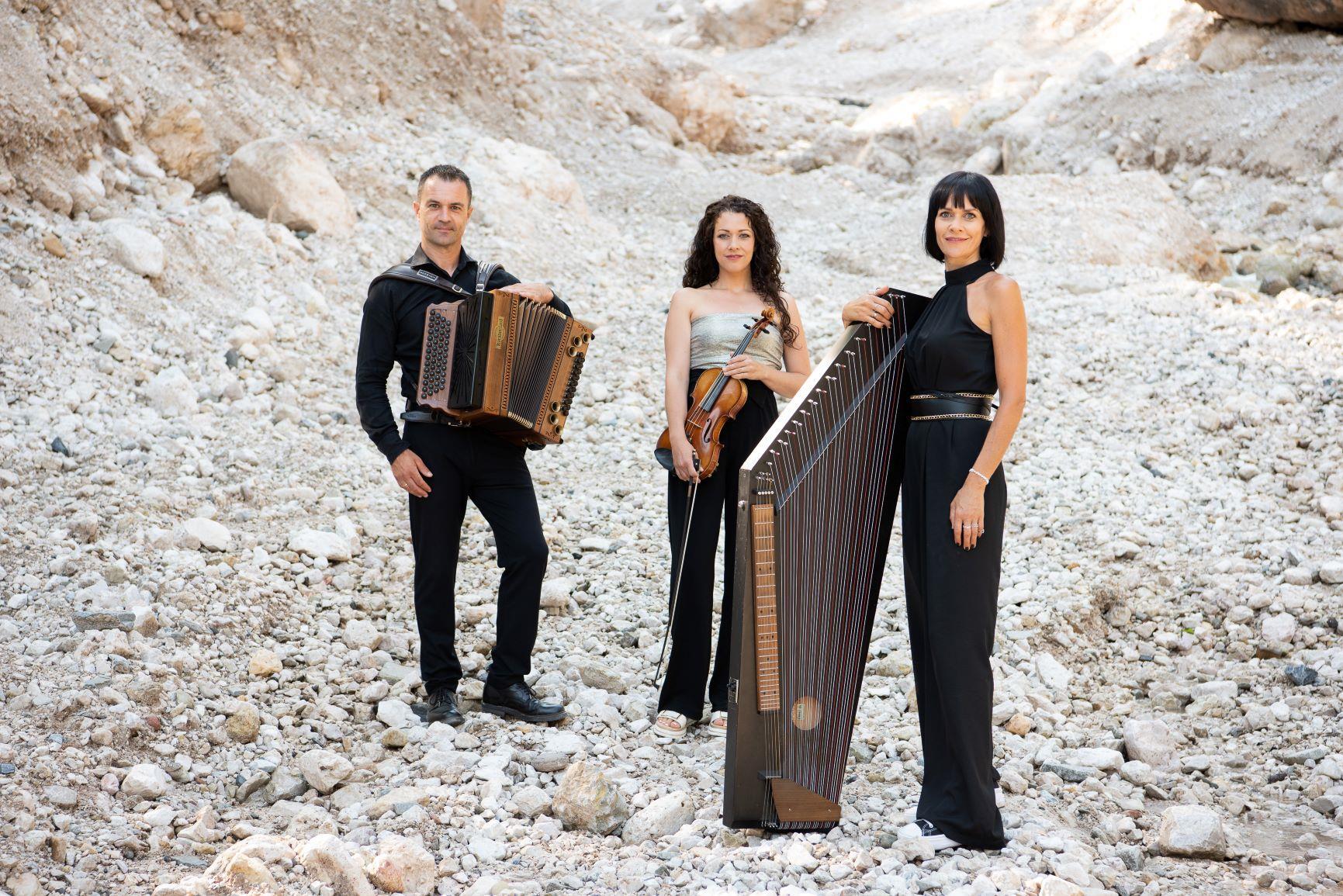 Feine Klänge aus den Alpen – „Cordes y Butons“ spielen in Thierhaupten