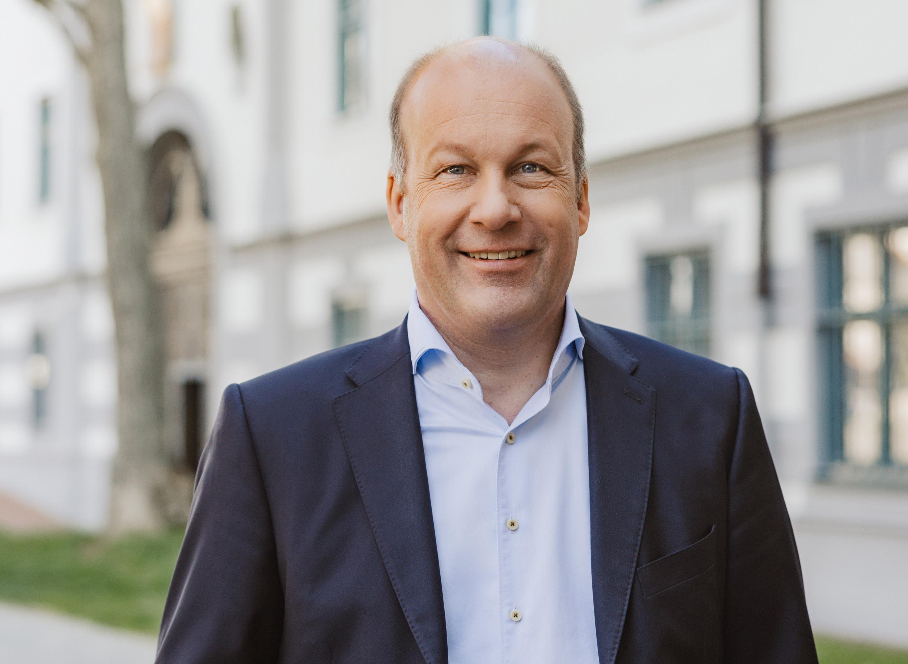 Bürgersprechstunde mit Bezirkstagspräsident Martin Sailer in Augsburg