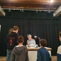Signierstunde für Sonnleitners neues Buch „Das Geheimnis der sieben Palmen“ - Foto: Nadja Hendriks, Schwabenakademie Irsee