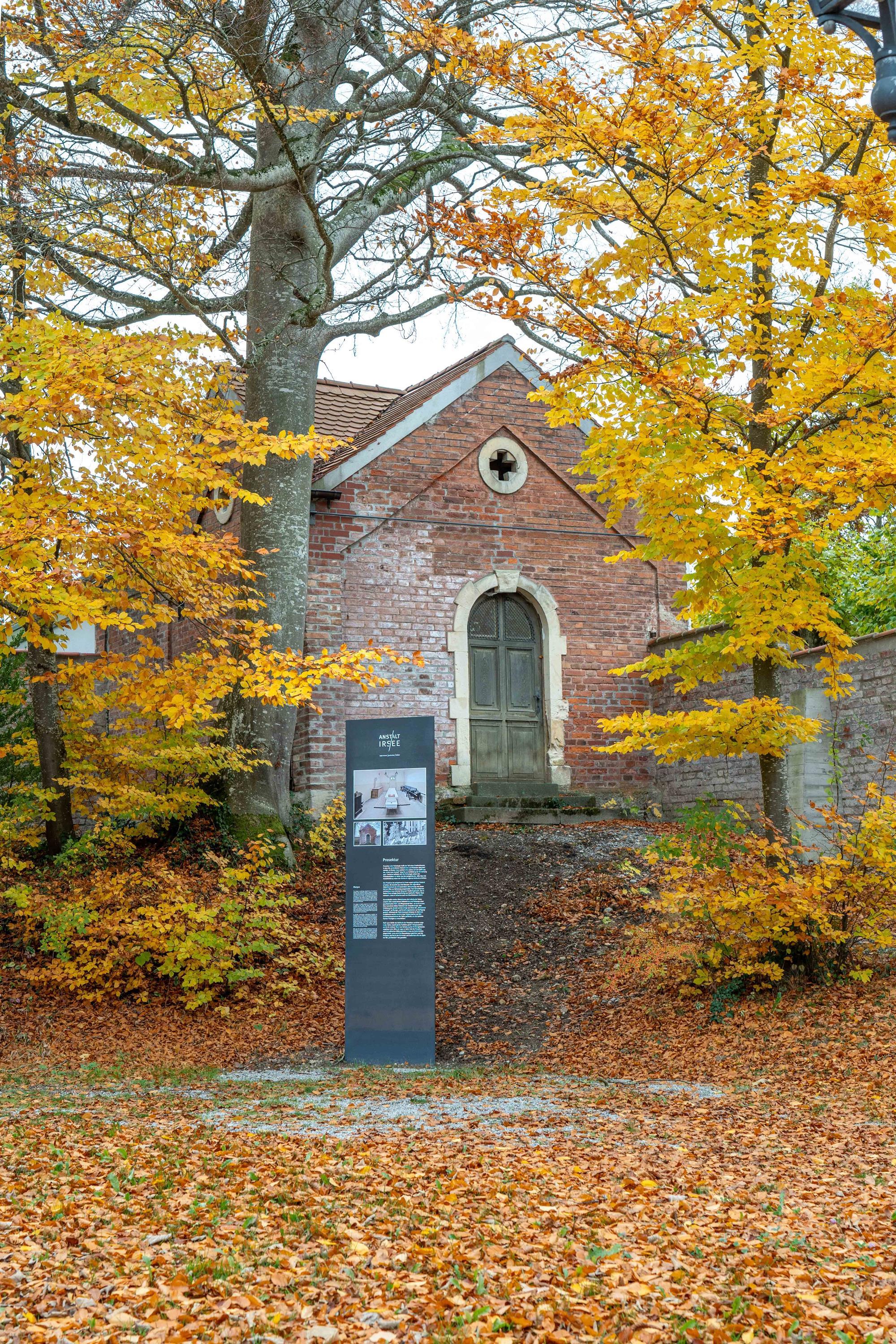 Kloster Irsee: Bayerische Landesstiftung fördert Sanierung der Gedenkstätte Prosektur 