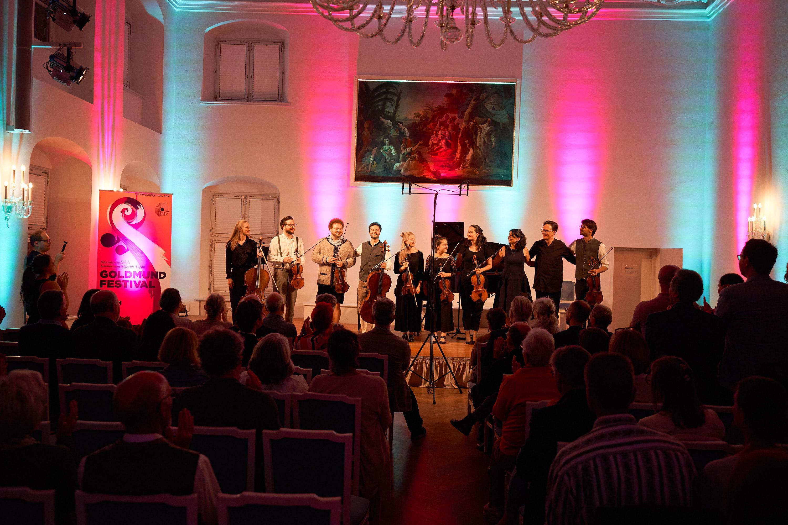 Impressionen des Goldmund-Festivals 2025 in Kloster Irsee (2) - Foto: Sebastian Stiphout
