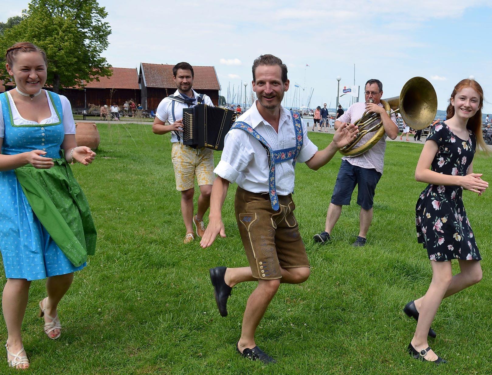 Bavarian Line Dance - Foto: Beate Bentele