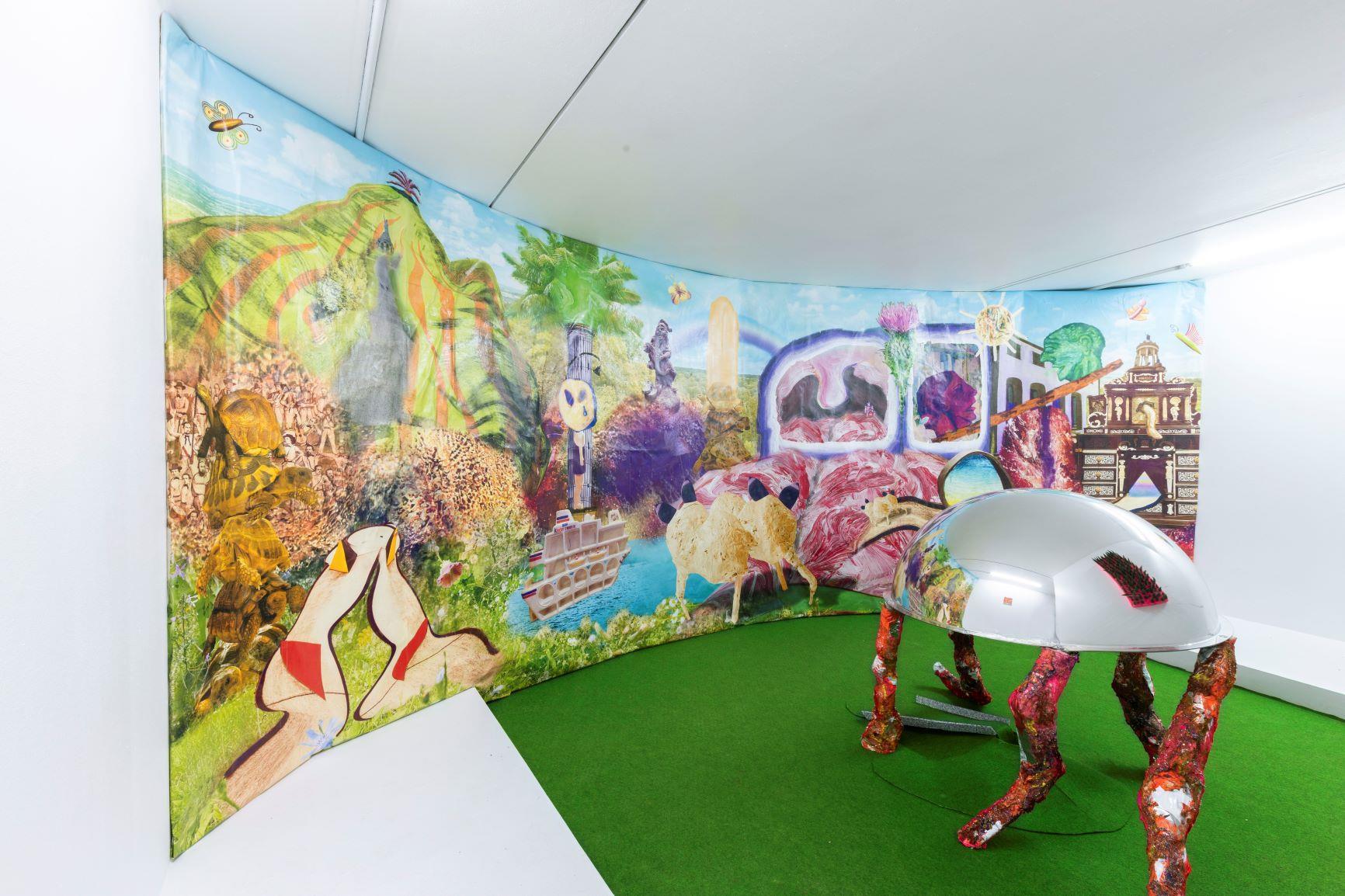 Jakob Zimmermanns Mixed Media-Installation „Marching to the beat of desire“, ausgestellt im Kunstverein Wolfsburg. Bildrechte: Jakob Zimmermann