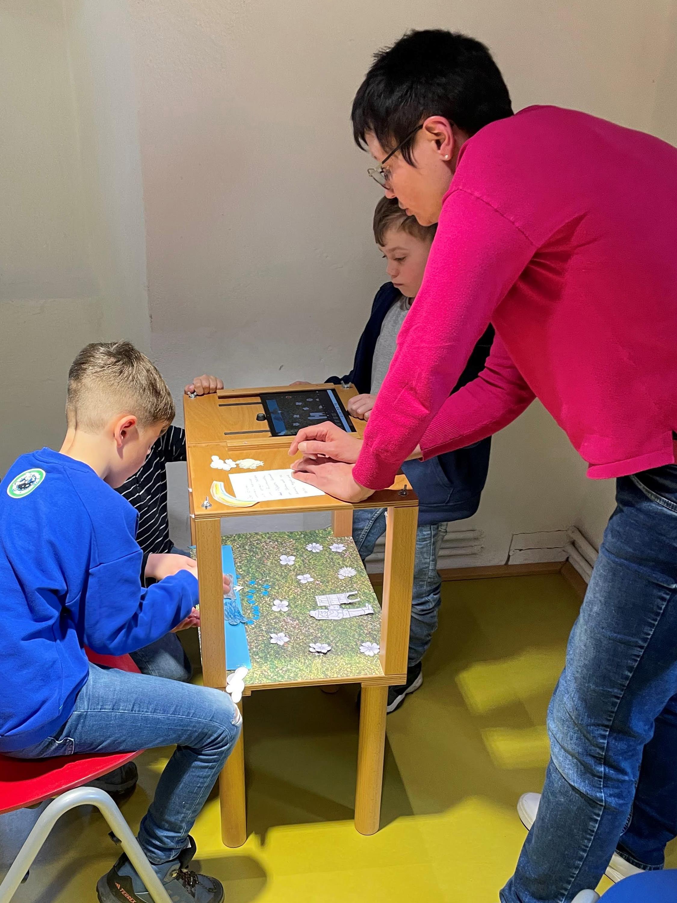 Ferienprogramm im Bezirksarchiv Schwaben in Kaufbeuren: In den Sommerferien können Kinder kreativ werden