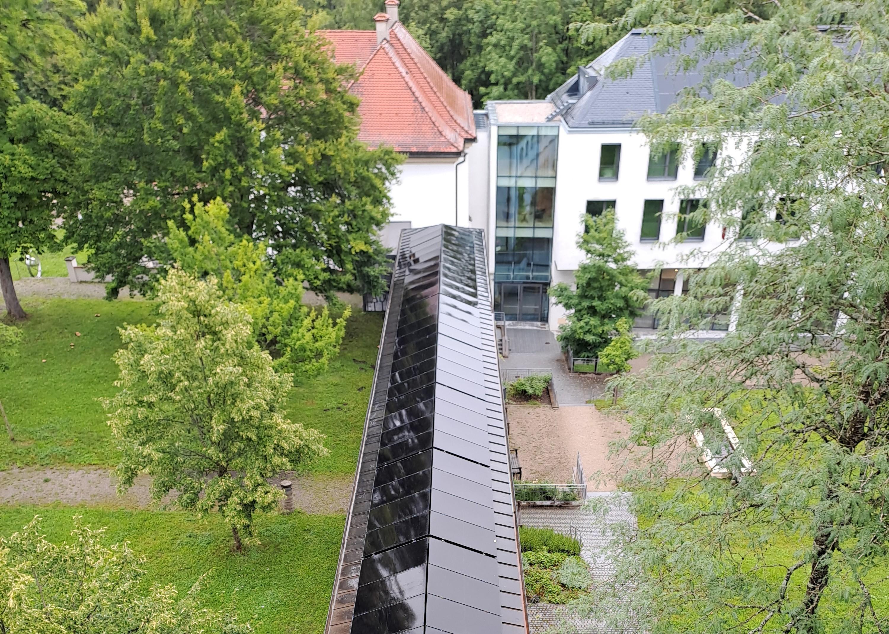 Wo Licht ist, ist auch Schatten: Schwäbisches Bildungszentrum Irsee legt fünfte Treibhausgas-Bilanz vor 