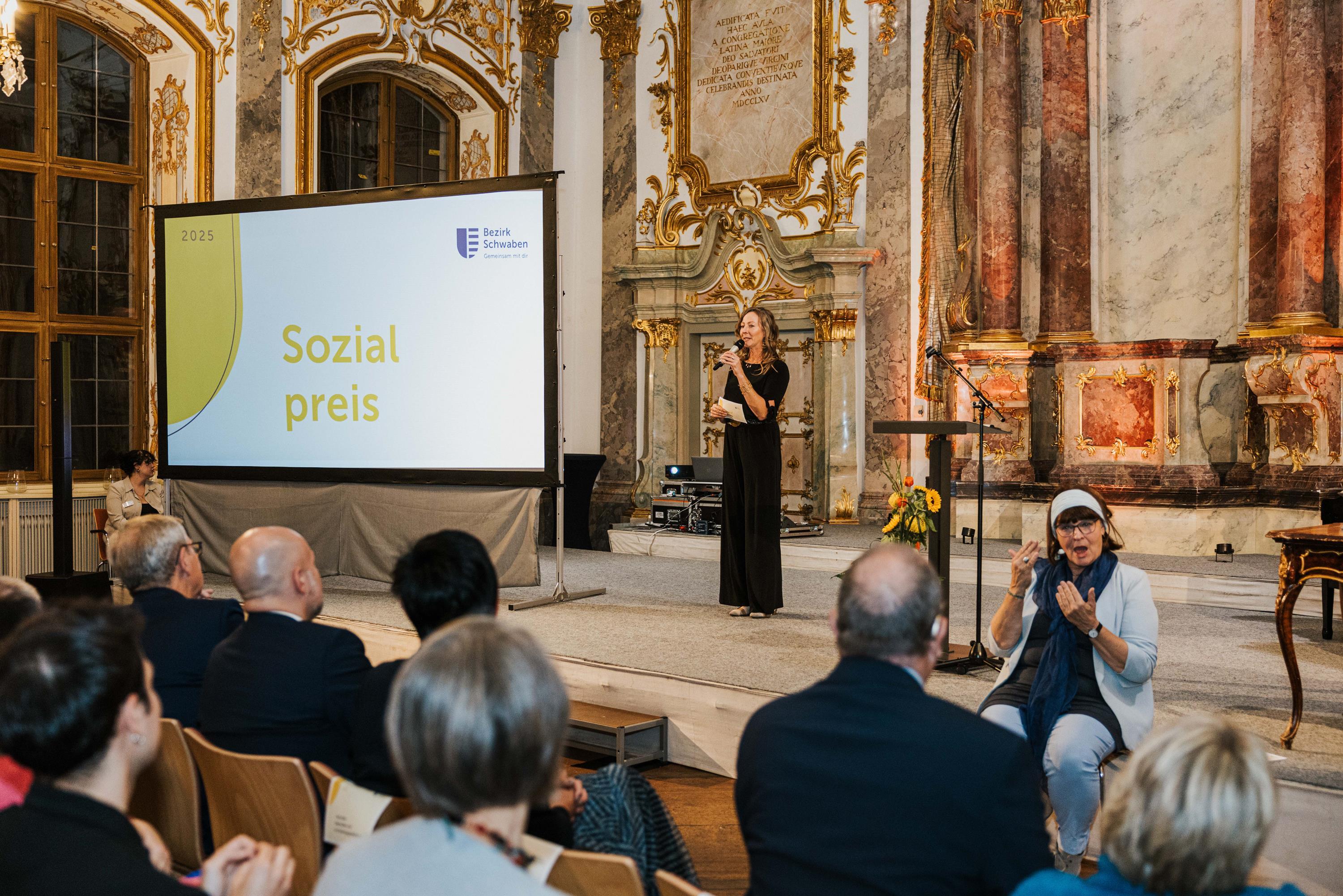 Sozialpreis 2025 verliehen: Bezirk Schwaben ehrt das Miteinander