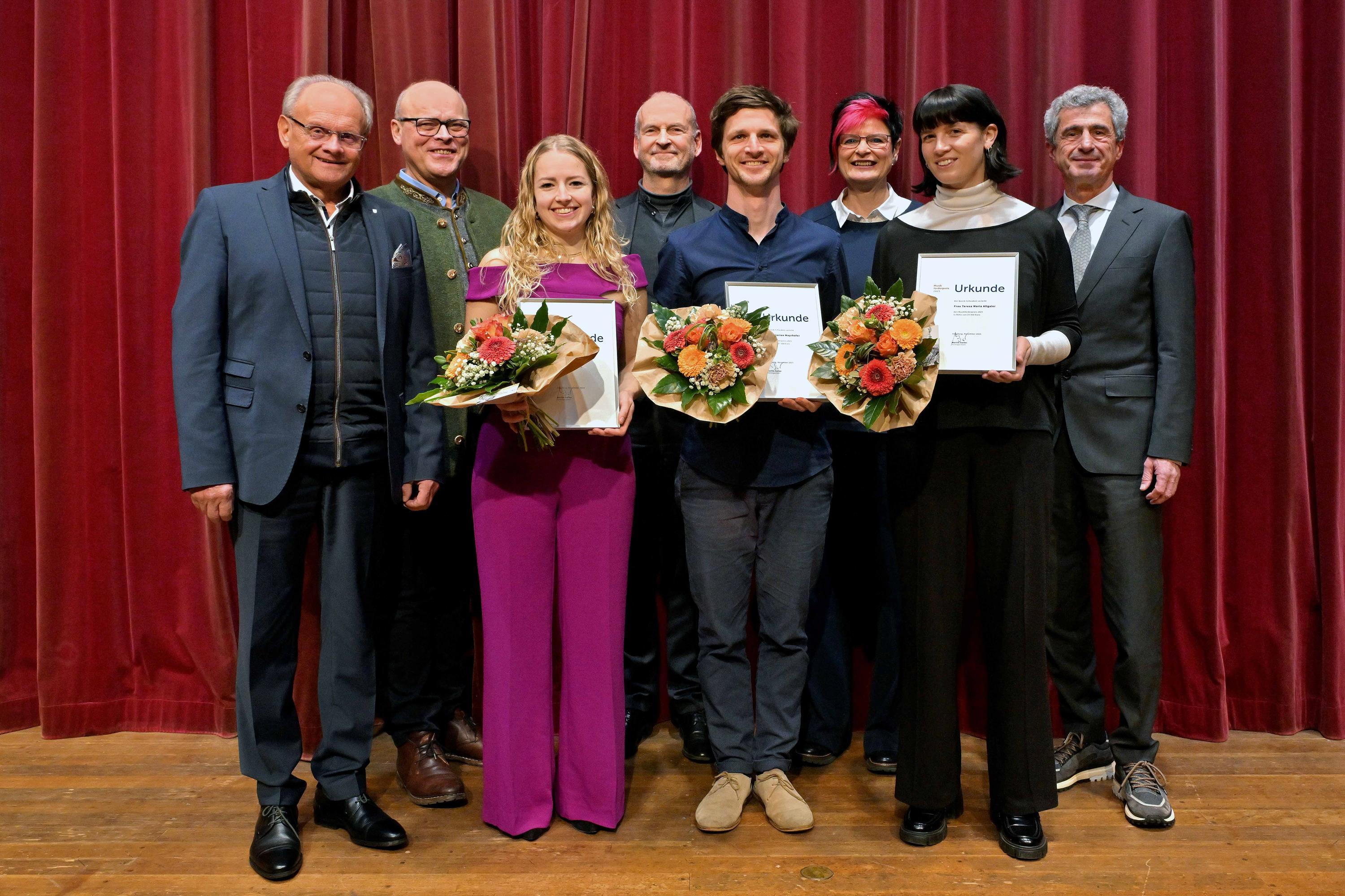 Preisverleihung und Konzert: Bezirk Schwaben ehrt drei schwäbische Nachwuchstalente mit Musikförderpreis