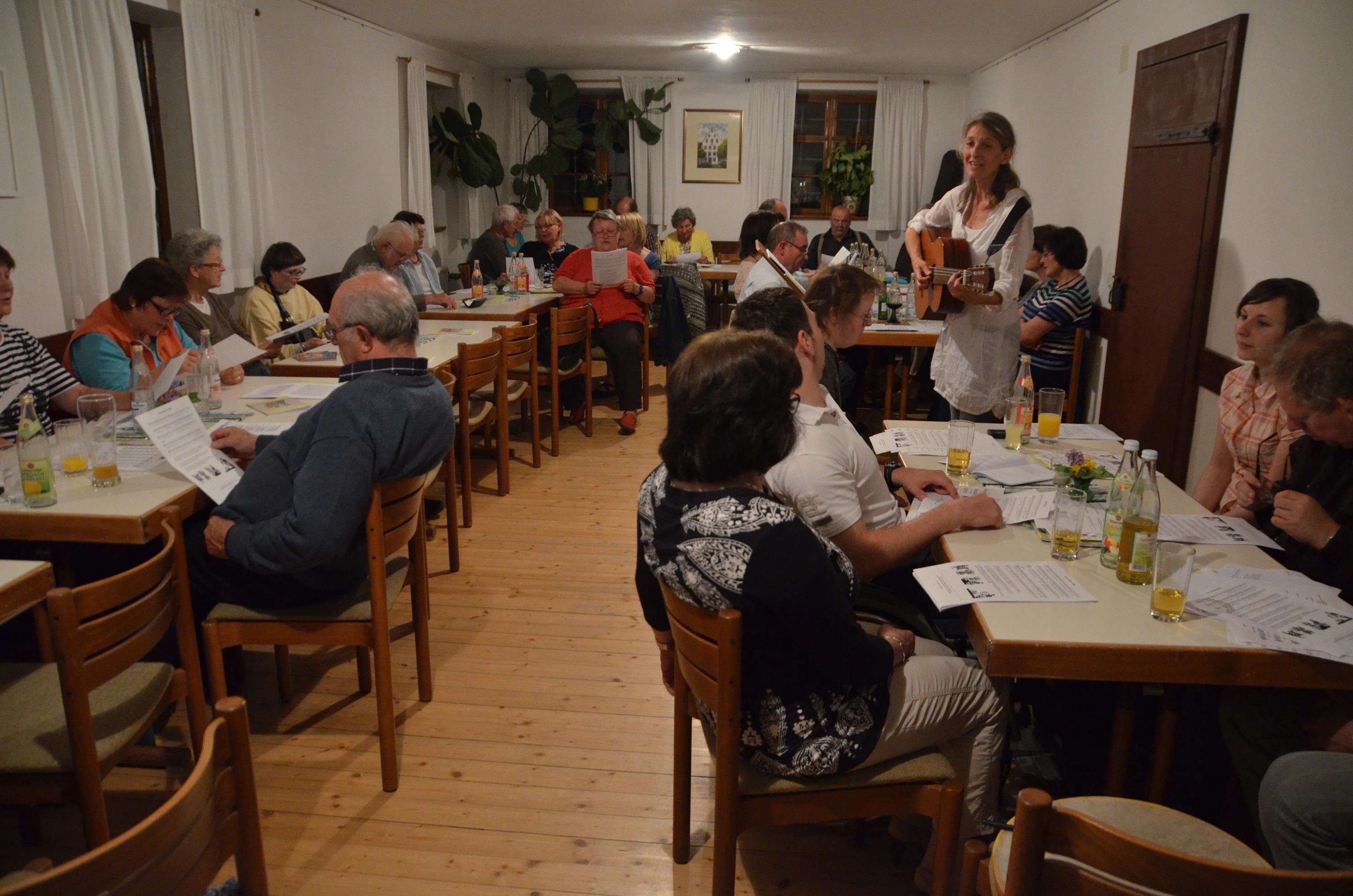 „Gar fröhlich zu singen “ - Offenes Singen