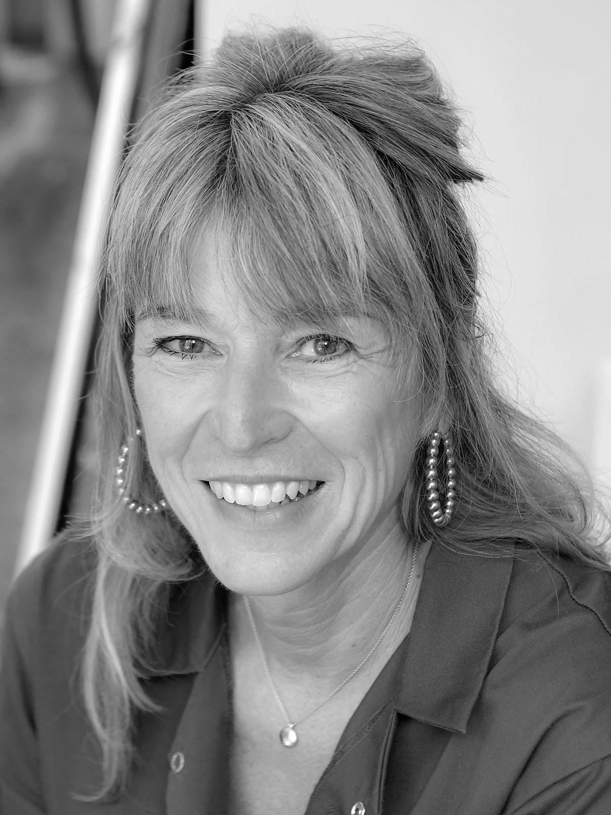 Schmucker Beatrice Porträtfoto1