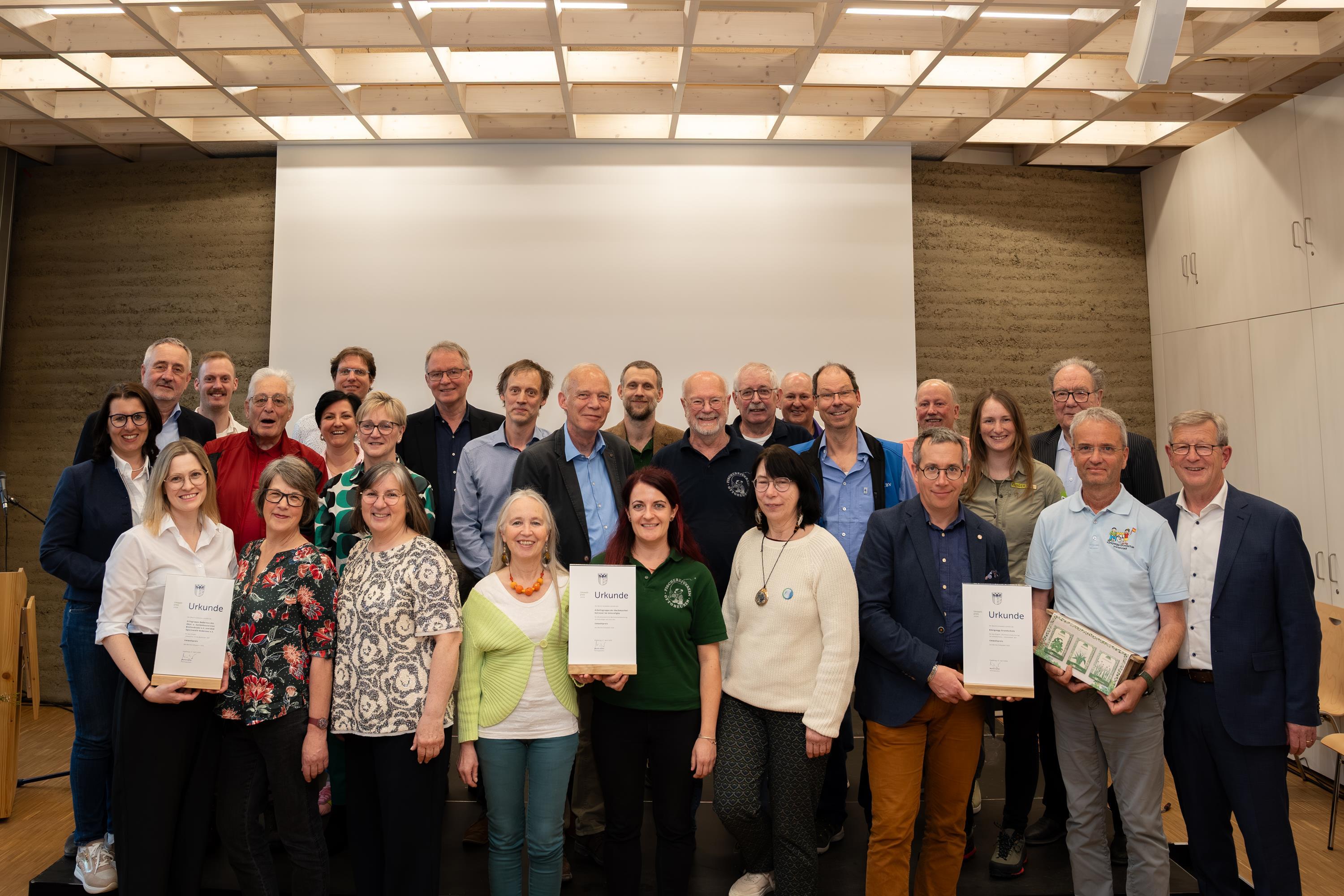 Umweltpreis 2026: Bezirk Schwaben zeichnet drei Projekte aus