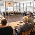 Zahlreiche schwäbische Abgeordnete aller Fraktionen im Land- und Bundestag sind der Einladung von Bezirkstagspräsident Martin Sailer am vergangenen Montag nach Augsburg gefolgt. - Foto: Daniel Beiter, Bezirk Schwaben