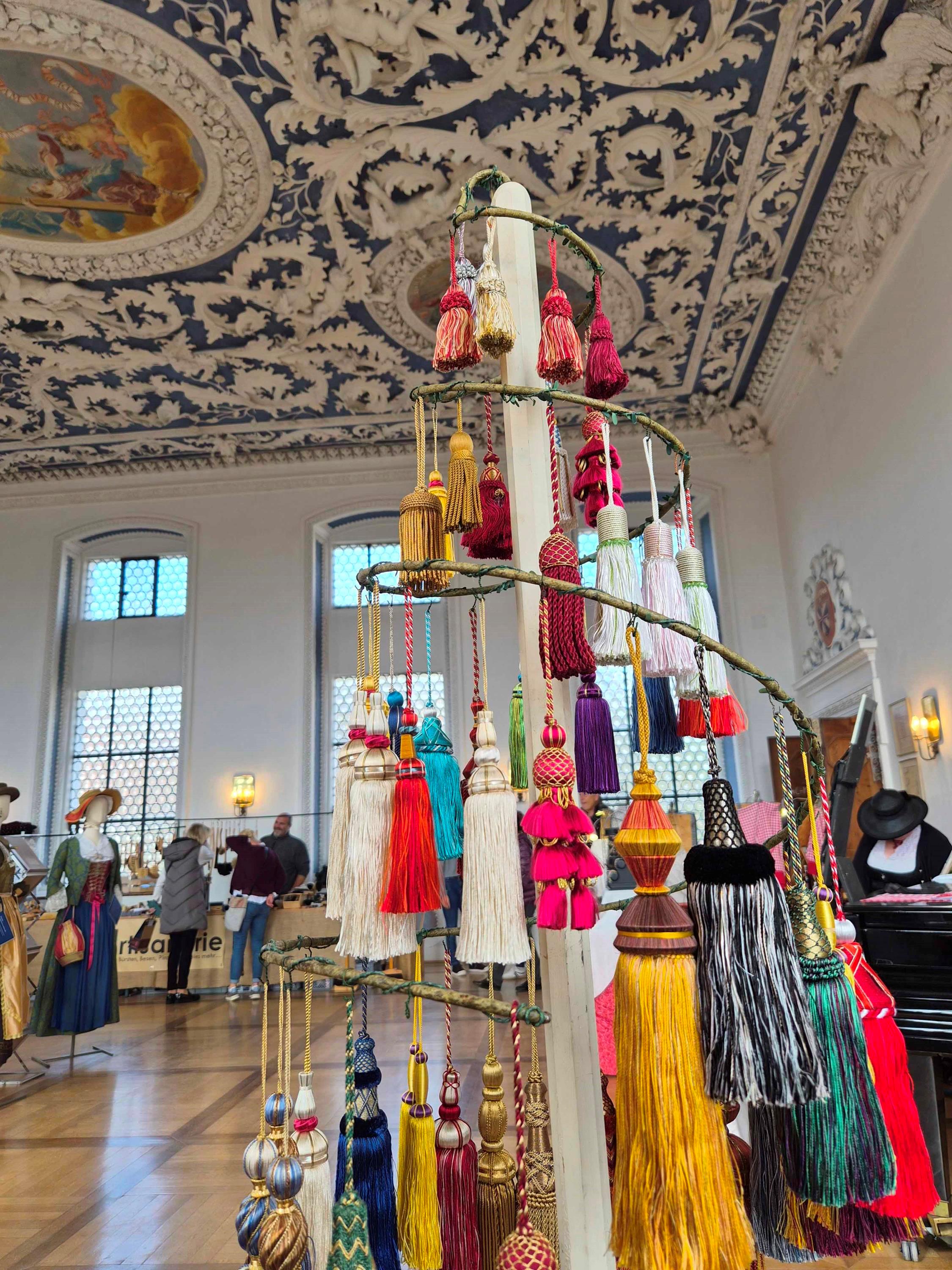 Auch heuer gibt es beim Trachtenkulturmarkt wieder historisches Handwerk zu bestaunen. - Foto: Monika Hoede