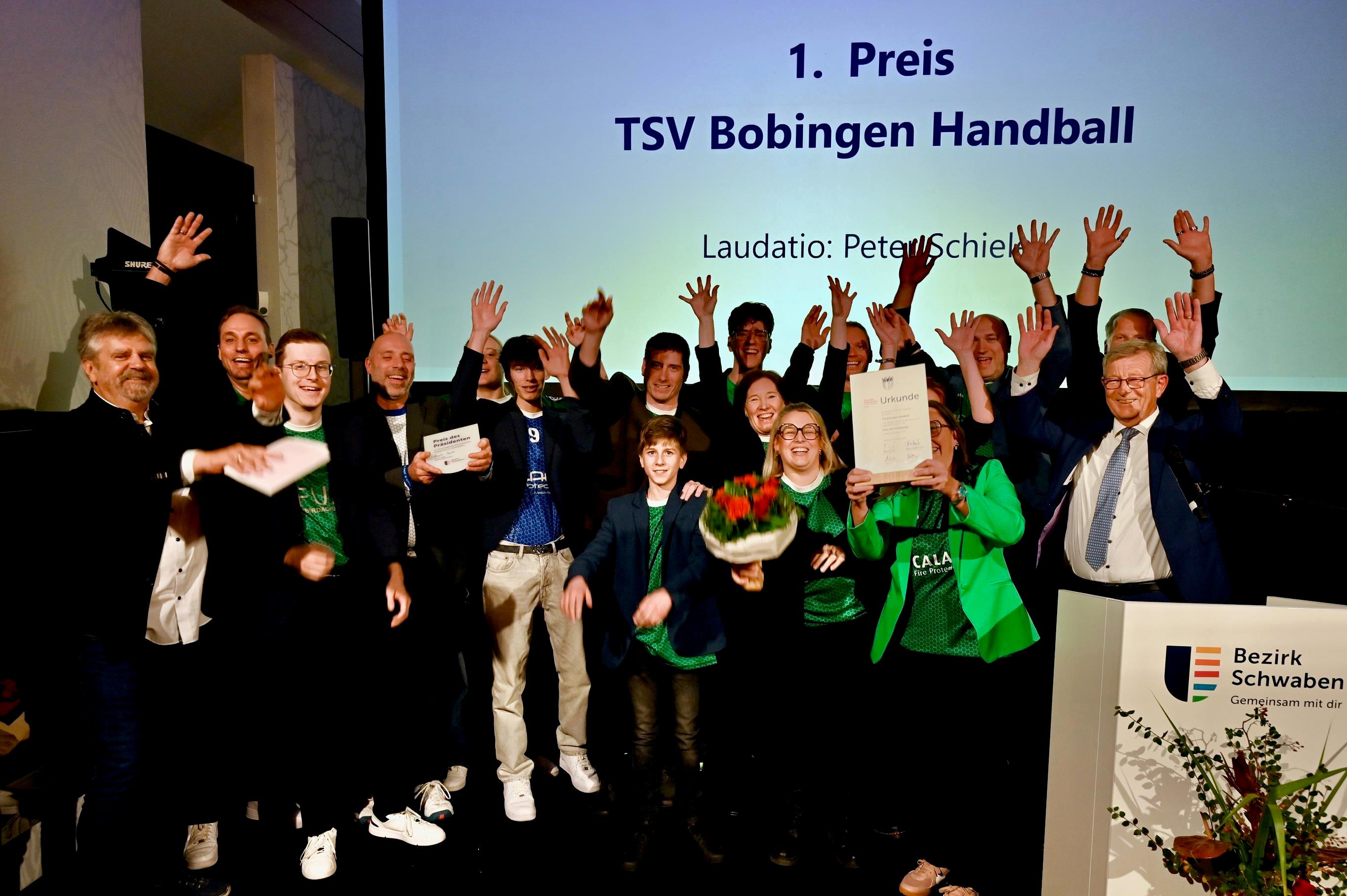 Preis des Präsidenten: Bezirk Schwaben ehrt ehrenamtliches Engagement im Sport 