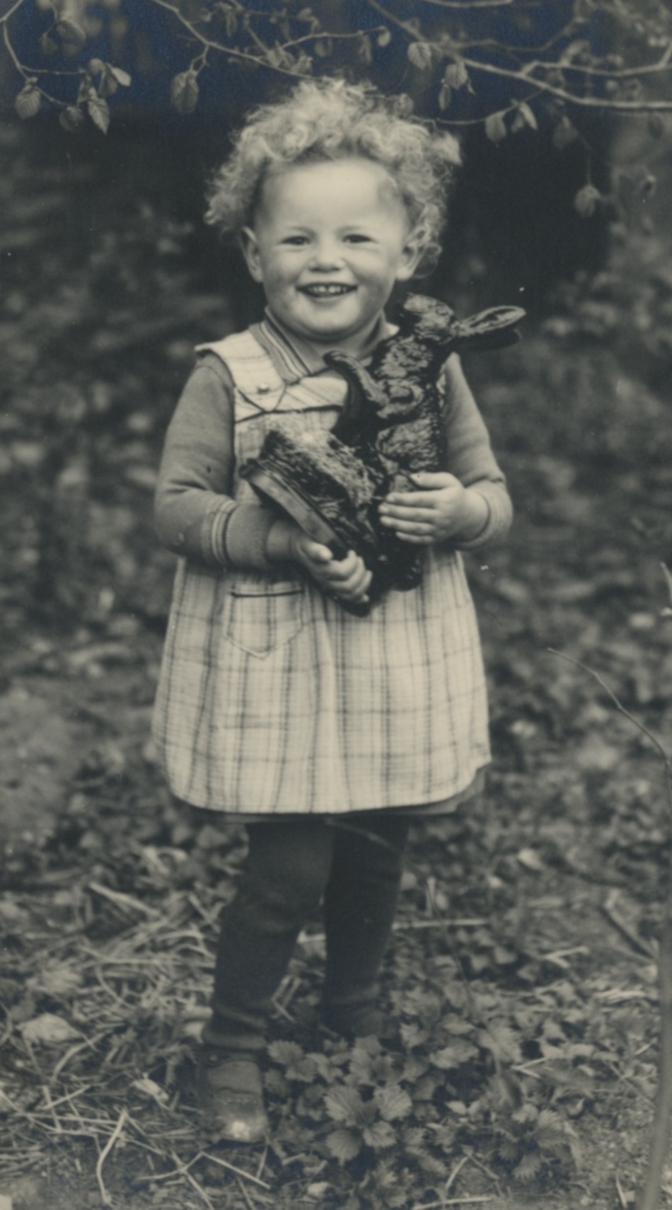 So ähnlich dürfte der Osterhase aussehen, der am Ostermontag im Museum Kulturland Ries Schokoladeneier für die Kinder versteckt. Das Foto ist in der aktuellen Sonderausstellung zu sehen.