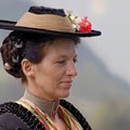 In Berchtesgaden tragen verheiratete Frauen an hohen kirchlichen Feiertagen sowie Hochzeiten und Taufen den Festtagshut.