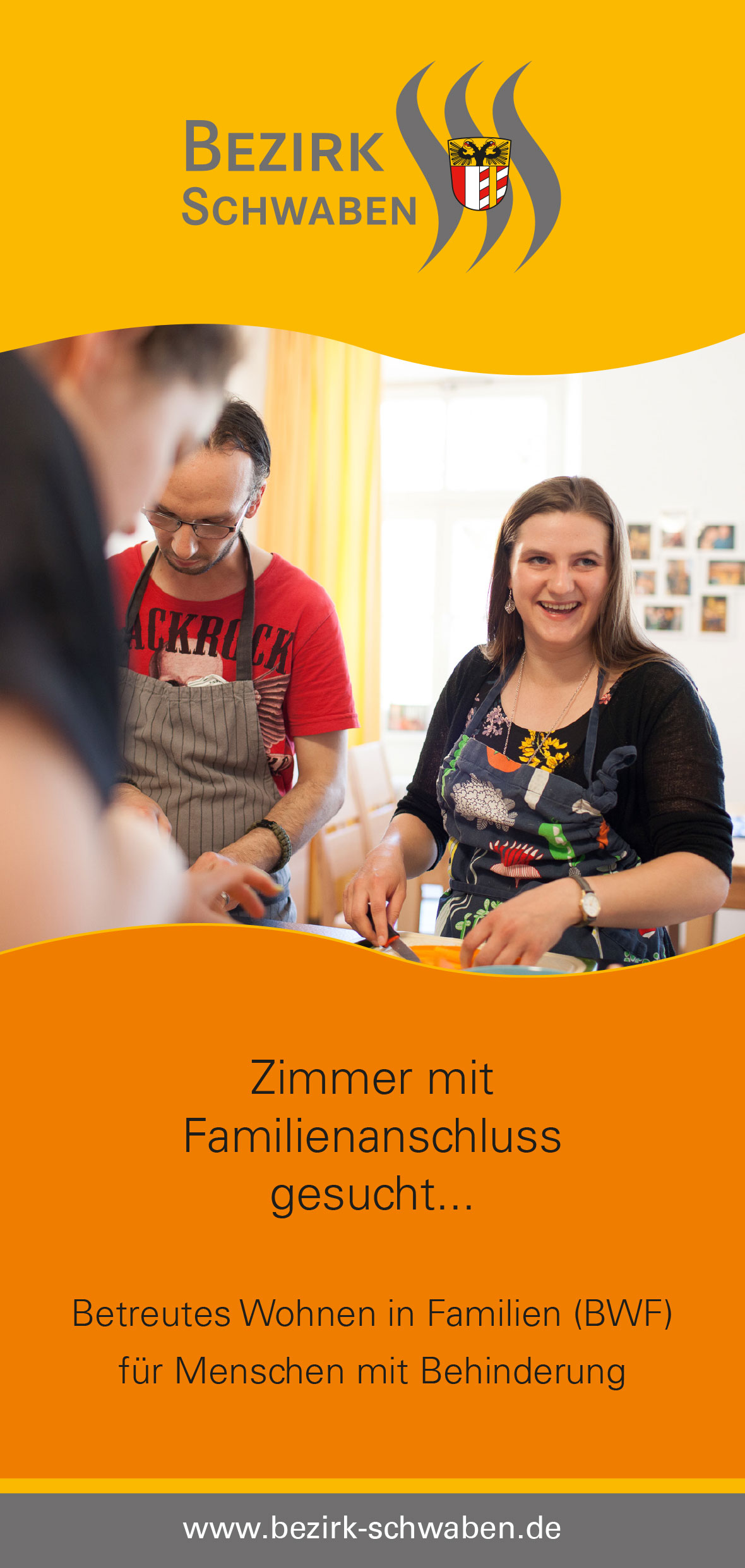 Das Foto zeigt Menschen, die zusammen kochen und leben.