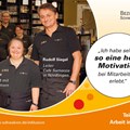 Mitarbeiter der Donau-Ries-Werkstätten GmbH sind beim Messeauftritt des Bezirk Schwaben auf der afa 2018 dabei.