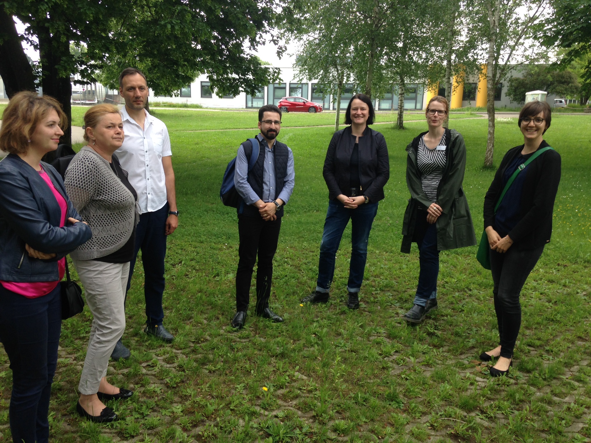 Imm Bild von links: Nicoleta Bȋndilǎ, Niculina Pradan, Cristian Bȋndilǎ, Demetriu Cosmin Alexandru, Manuela Dudeck, Anne Franke, Stefanie Nigel.