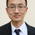 Der chinesische Blogger und Menschenrechtsaktivist Dejun Liu ist ist zu Gast bei der Langen Nacht der Demokratie in Augsburg.