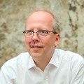 Der Ulmer Theaterintendant Kay Metzger ist als Rezitator zu Gast beim Nachtaktiv Konzert des DIADEMUS Festivals in Roggenburg