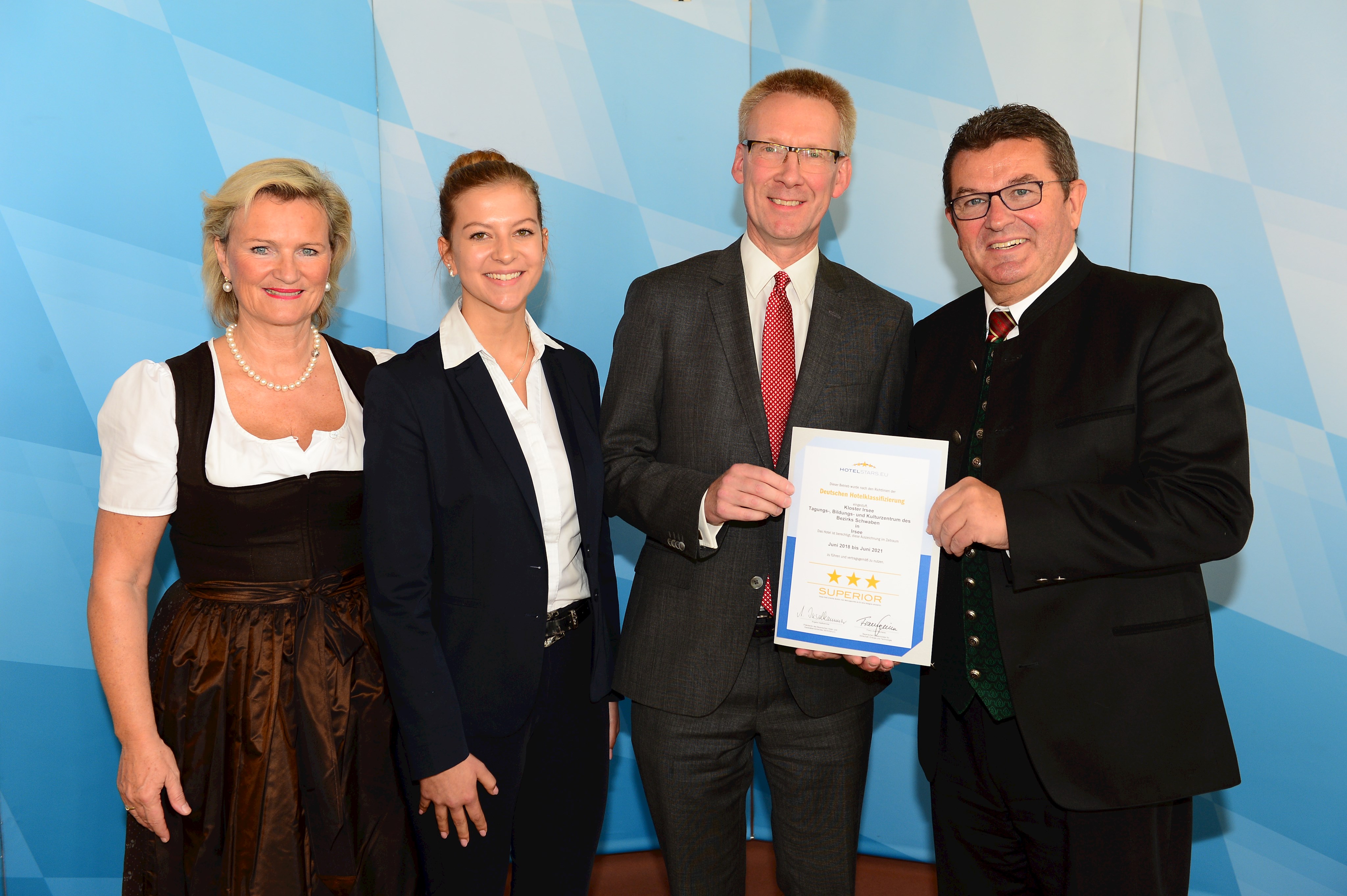 Kloster Irsee erneut zertifiziert - Drei-Sterne-Superior für Schwäbische Bezirkseinrichtung