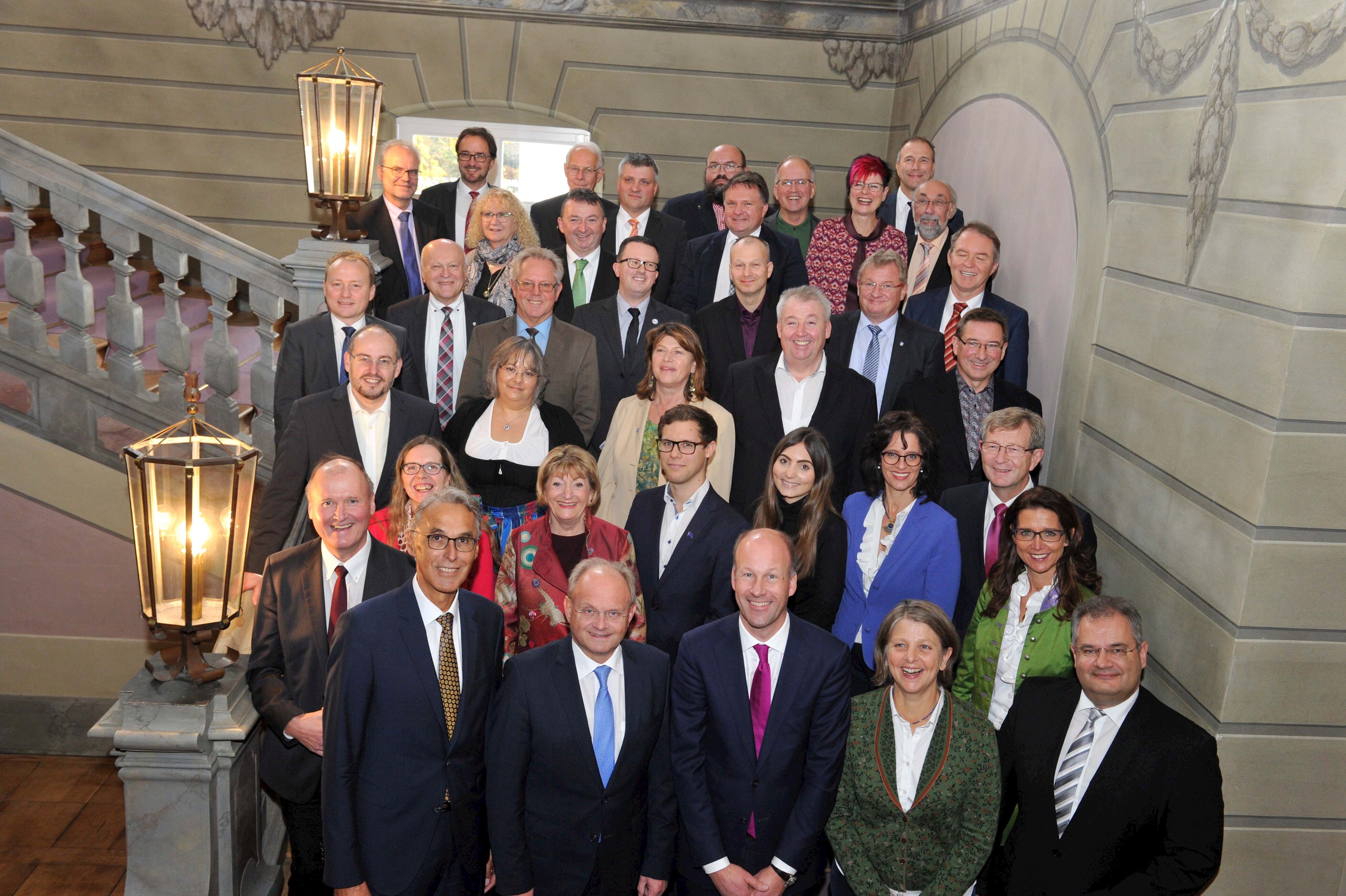 Die Mitglieder des schwäbischen Bezirkstags 2018-2023