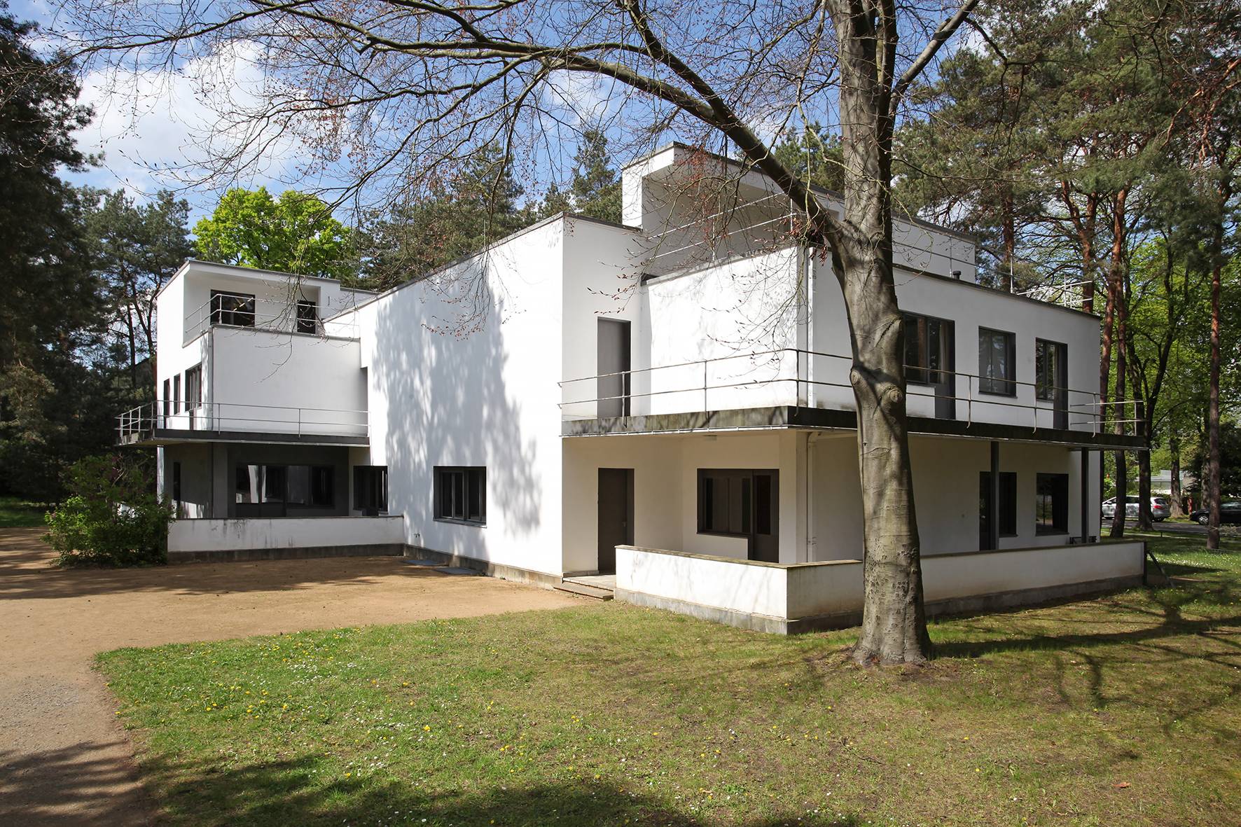 Schwabenakademie Irsee: Die Architektur des Bauhaus - Vernissage der Ausstellung zum hundertjährigen Jubiläum