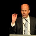 Bezirkstagspräsident Martin Sailer würdigte seinen Vorgänger im Amt