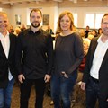 Dr. Evangelos Lasos, Timo Müller, Dr. Ute Bäzner und Dr. Jens Engelke (von links) informierten die Besucher im vollbesetzten Hörsaal des Bezirkskrankenhauses Günzburg darüber, wie der Rücken gesund bleibt oder wieder gesund wird.
