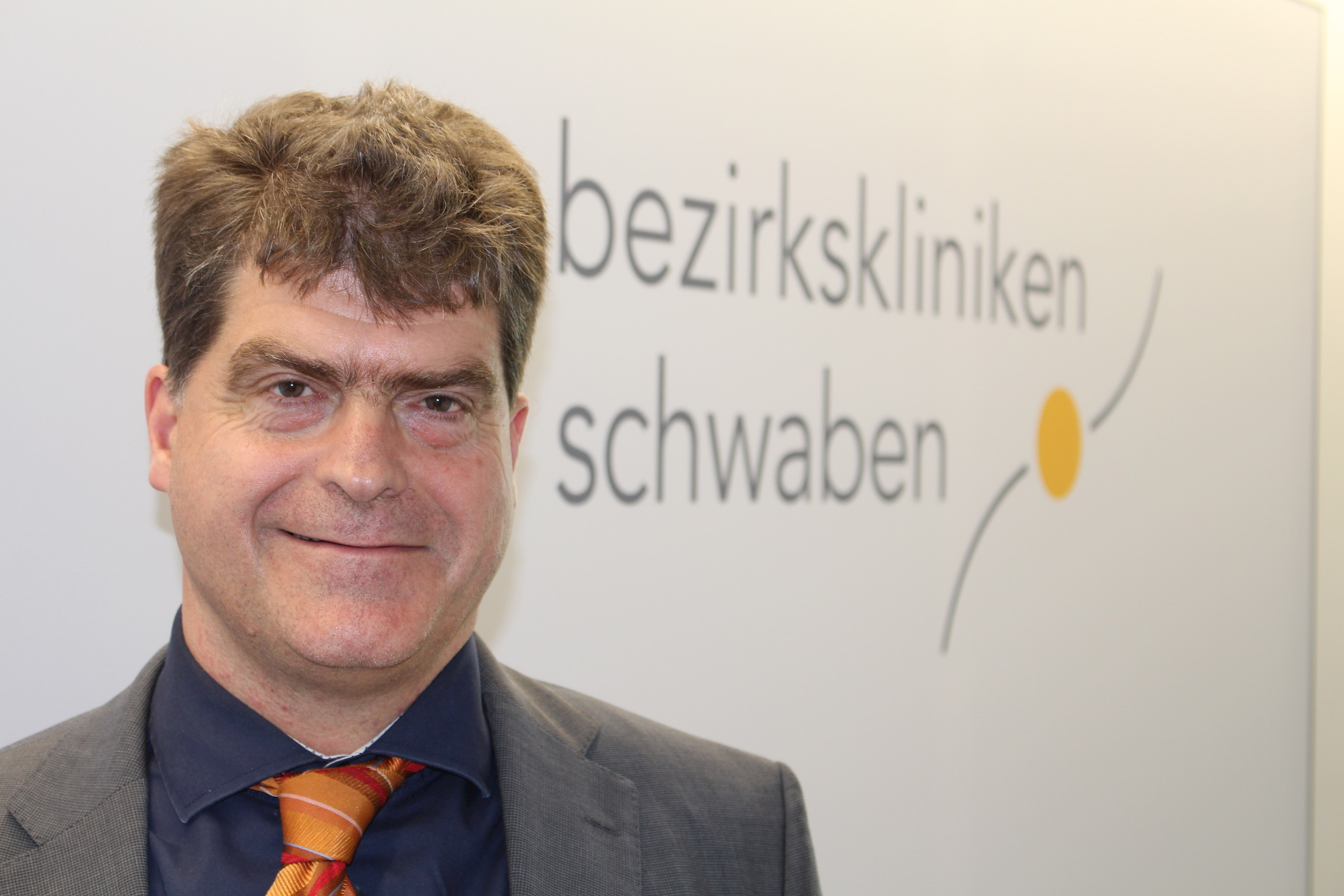 „Mich bringt so schnell keiner aus der Ruhe“ - Alfons Forstpointner neuer Leiter des Service-Centers Personal bei den Bezirkskliniken Schwaben 