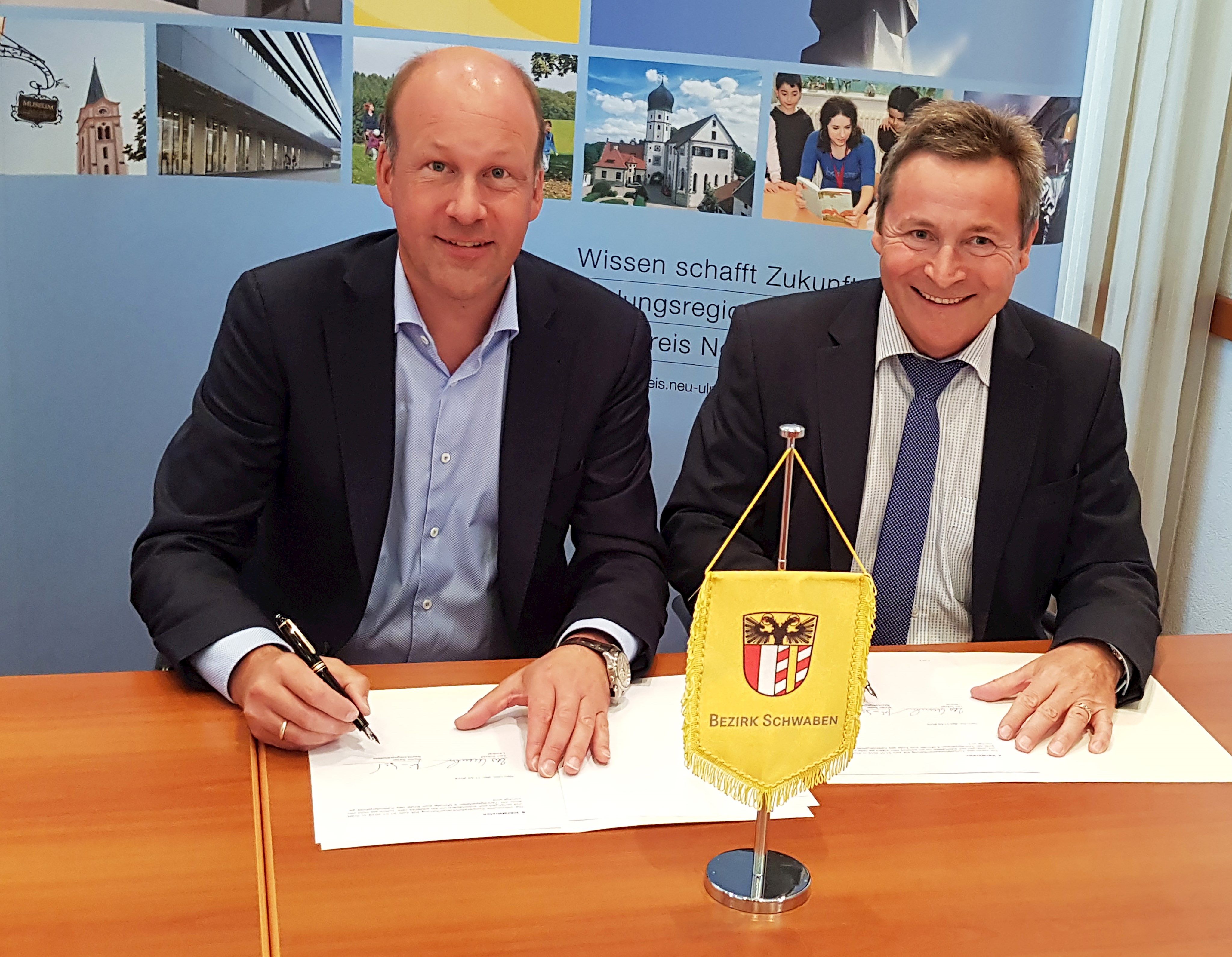 Schulterschluss der Kommunen zum Wohle der Bürger: Bezirk Schwaben und Landkreis Dillingen schließen zukunftsorientierte Kooperationsvereinbarung ab