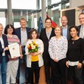 Freude bei den Preisträgern des Vereins "einsmehr"