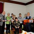 Der Chor der Parkisonvereinigung Regionalgruppe Kempten begleitete das Fest zum 10jährigen Bestehen der Selbsthilfe-Kontaktstelle musikalisch.