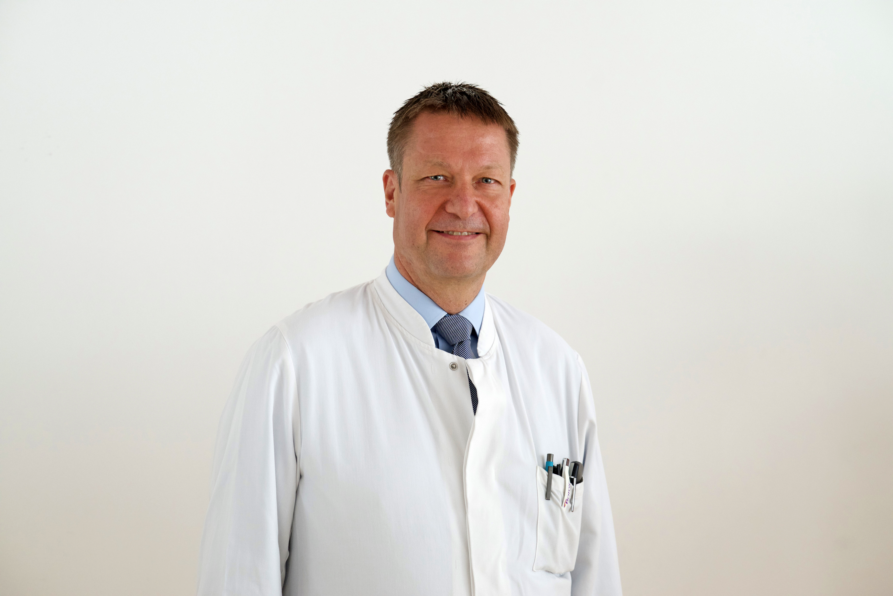 Chefarzt der Kaufbeurer Neurologie spricht für seine Kollegen in Bayern