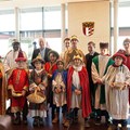 Auch in diesem Jahr brachten die Schulsternsinger der Elisabethschule in Aichach Bezirkstagspräsident Martin Sailer und der Bezirksverwaltung in Augsburg ihre Segenswünsche.