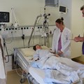 Eine Aufnahme aus der Zeit vor Corona. Derzeit stehen in der Klinik für Neurologie im Klinikum Kaufbeuren viele Betten leer.