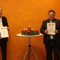 Sailer und Bosse mit der unterzeichneten Kooperationsvereinbarung