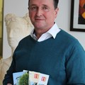 Christoph Kalchgruber mit Flyern