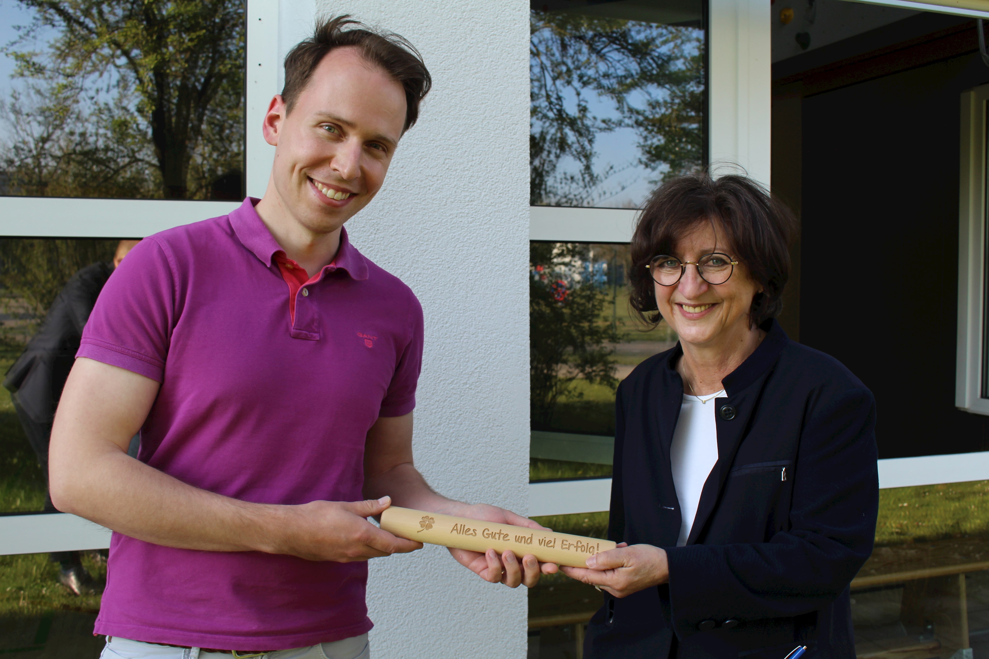 Stabübergabe am Bezirkskrankenhaus Augsburg: Auf Dr. Anne Hiedl folgt Dr. Wolfgang Strube als stellvertretender ärztlicher Direktor.